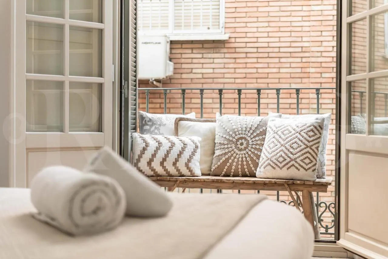 Dreamy Mediterranean Apartment With Parking - Center By Rems Málaga España