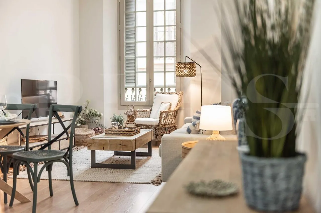 Dreamy Mediterranean Apartment With Parking - Center By Rems Málaga